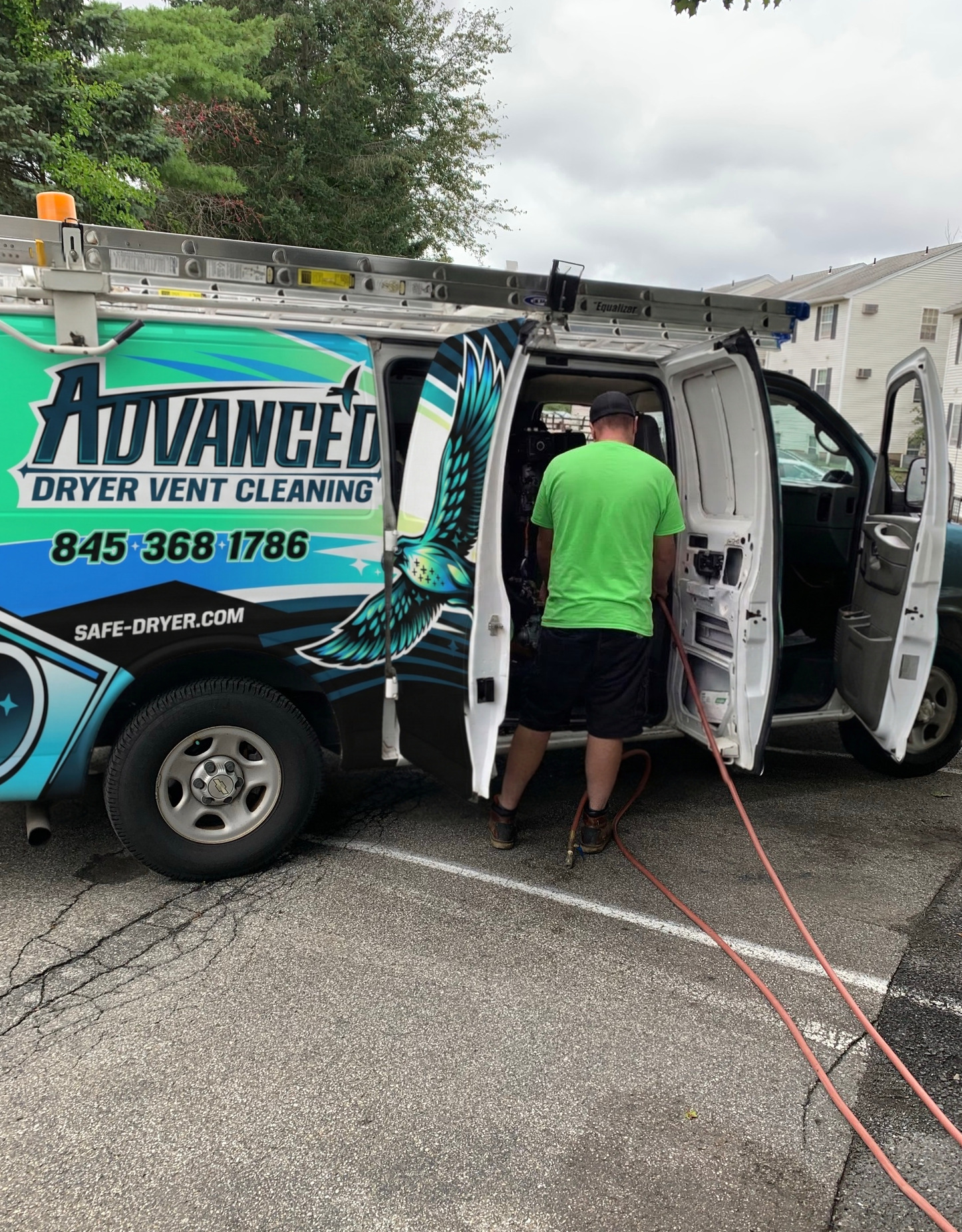 advanced-dryer-vent-cleaning-van